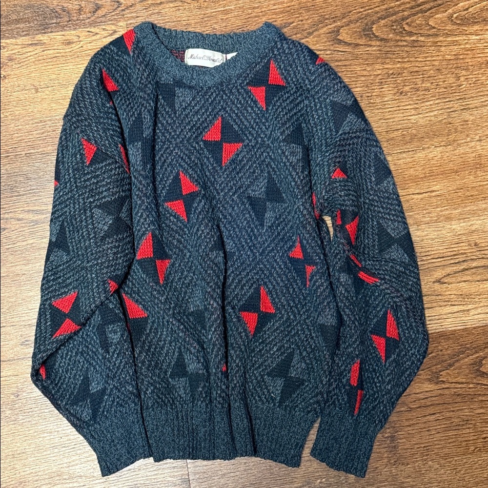 Vintage Women’s Black and Red Geometric Sweater